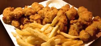 ISCA DE FRANGO COM FRITAS